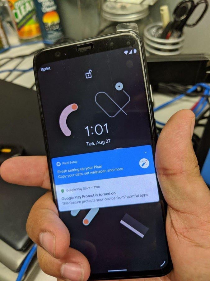 Google Pixel 4 Leaked in News hands-on Image